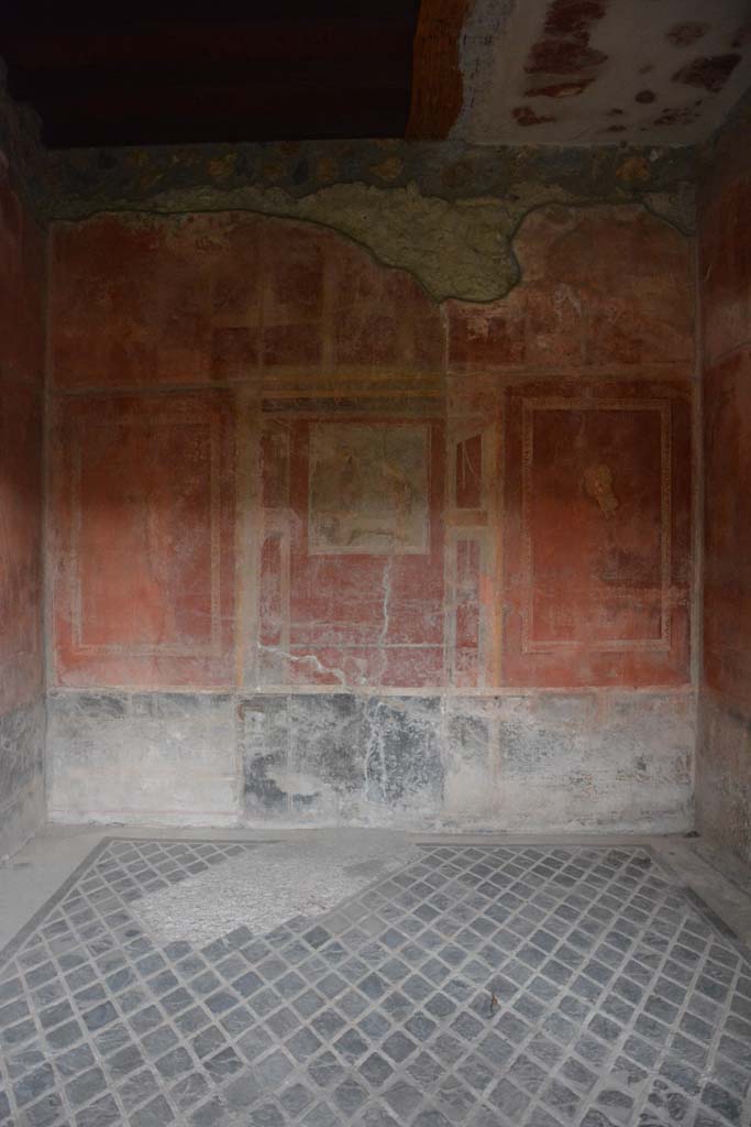 I.10.4 Pompeii. October 2017. Room 15, looking towards east wall.
Foto Annette Haug, ERC Grant 681269 DCOR.
