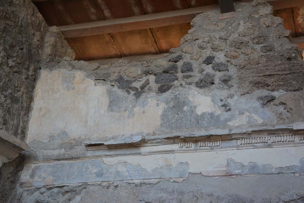 II.2.2 Pompeii. July 2017. Room 3, upper east wall at north end.
Foto Annette Haug, ERC Grant 681269 DCOR.
