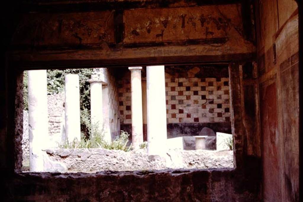 III.2.1 Pompeii. 1964. Room 9, north wall of tablinum with painted decoration above window, overlooking summer triclinium. Photo by Stanley A. Jashemski.
Source: The Wilhelmina and Stanley A. Jashemski archive in the University of Maryland Library, Special Collections (See collection page) and made available under the Creative Commons Attribution-Non Commercial License v.4. See Licence and use details.
J64f0959
