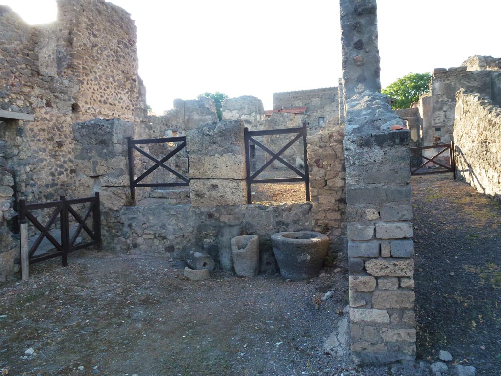 V.4.2 Pompeii. June 2012. Looking north to shop area. Photo courtesy of Michael Binns.