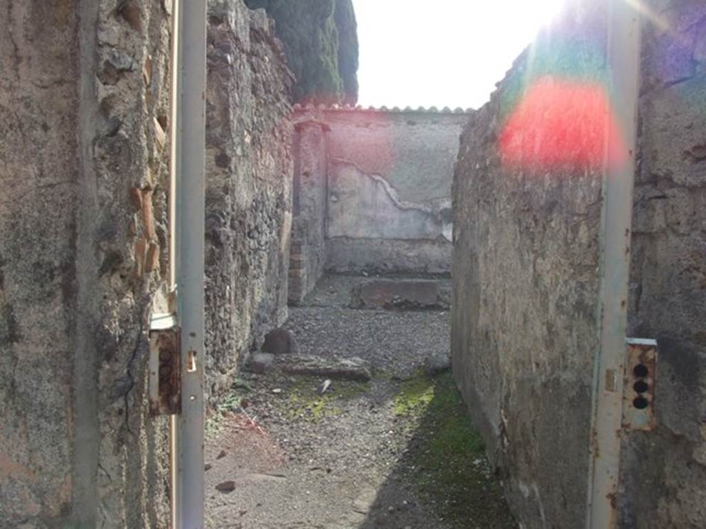VI.1.7 House of the Vestals.  Looking south from room 30 into corridor and rooms 35 and 36.