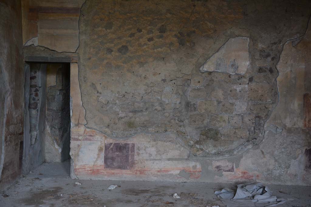 VI.11.10 Pompeii. October 2017. Room 40, lower north wall.
Foto Annette Haug, ERC Grant 681269 DCOR
