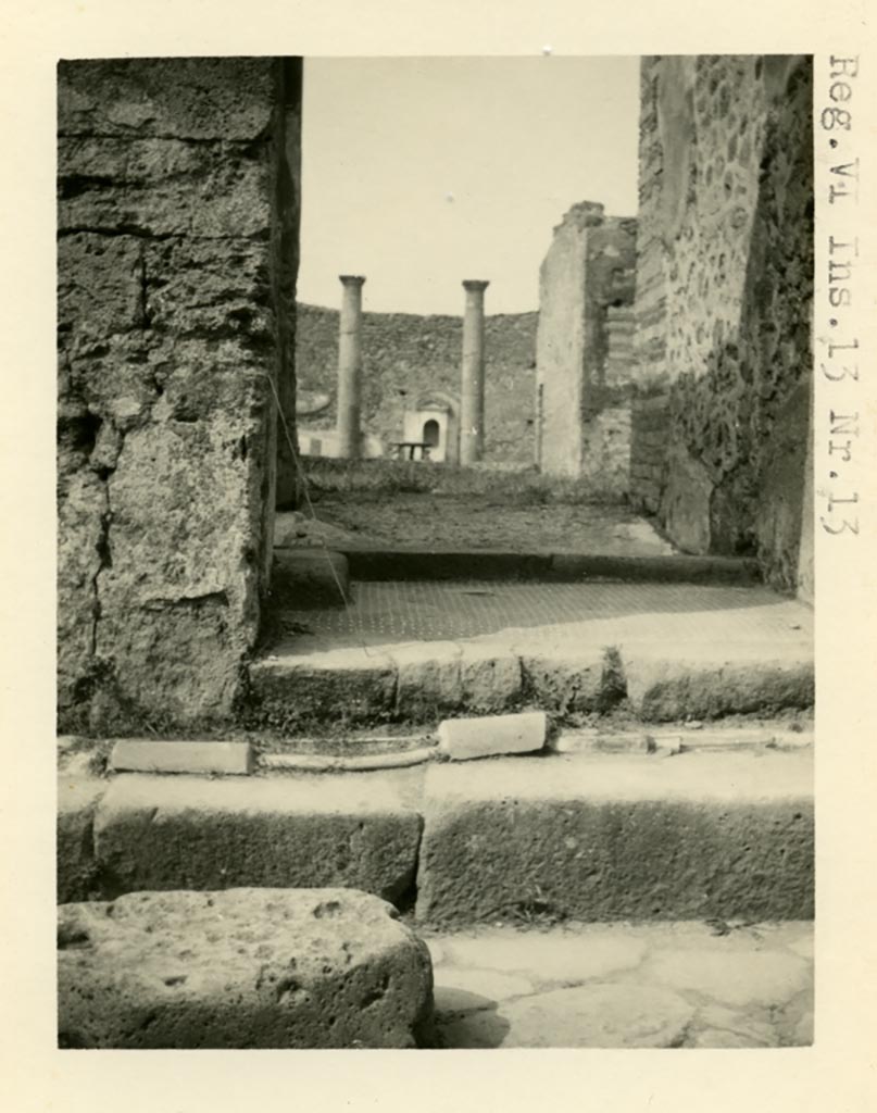 VI.13.13 Pompeii. Pre-1937-39. Looking west from entrance doorway.
Photo courtesy of American Academy in Rome, Photographic Archive. Warsher collection no. 1787.
