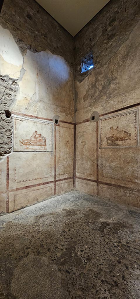 VI.15.1 Pompeii. December 2023. 
Erotic paintings in servants’ room. Photo courtesy of Miriam Colomer.
