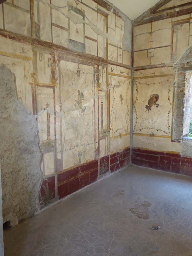 VI.16.7 Pompeii. September 2015. Room Q, looking west along south wall. 
Foto Annette Haug, ERC Grant 681269 DÉCOR.
