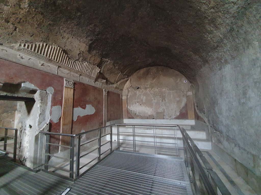 VII.1.8 Pompeii. July 2021. Caldarium 9, looking east towards marble pool.   
Foto Annette Haug, ERC Grant 681269 DCOR

