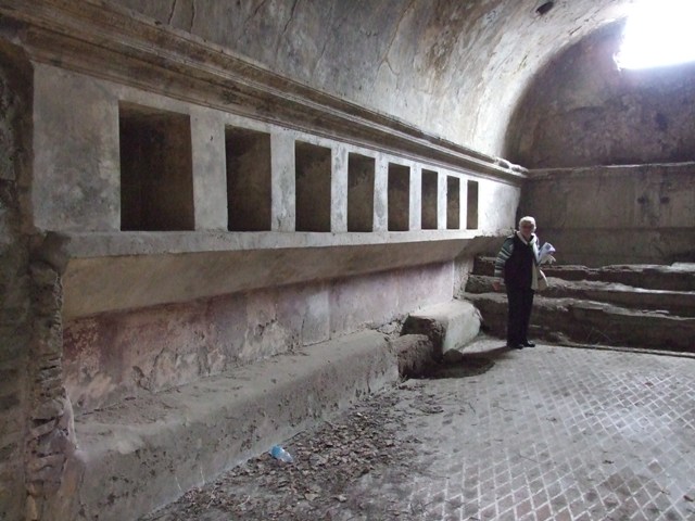 VII.1.8 Pompeii. June 2012. Women’s apodyterium 11, looking west to pool and entrance to corridor K. Photo courtesy of Michael Binns.