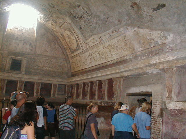 VII.5.24 Pompeii. December 2007. Caldarium (39), looking north towards marble hot bath (42).