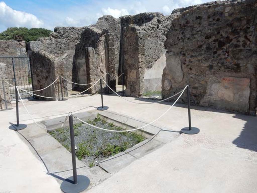 VIII.2.13 Pompeii. May 2018. Looking south-east across atrium towards entrance doorway, on left, and doorways to other rooms. Photo courtesy of Buzz Ferebee.

