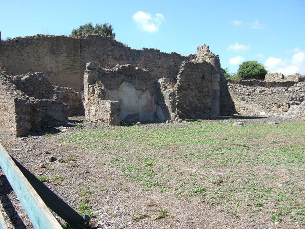 VIII.6.3 Pompeii. September 2005. Looking towards west side, with the shop, on the left.

