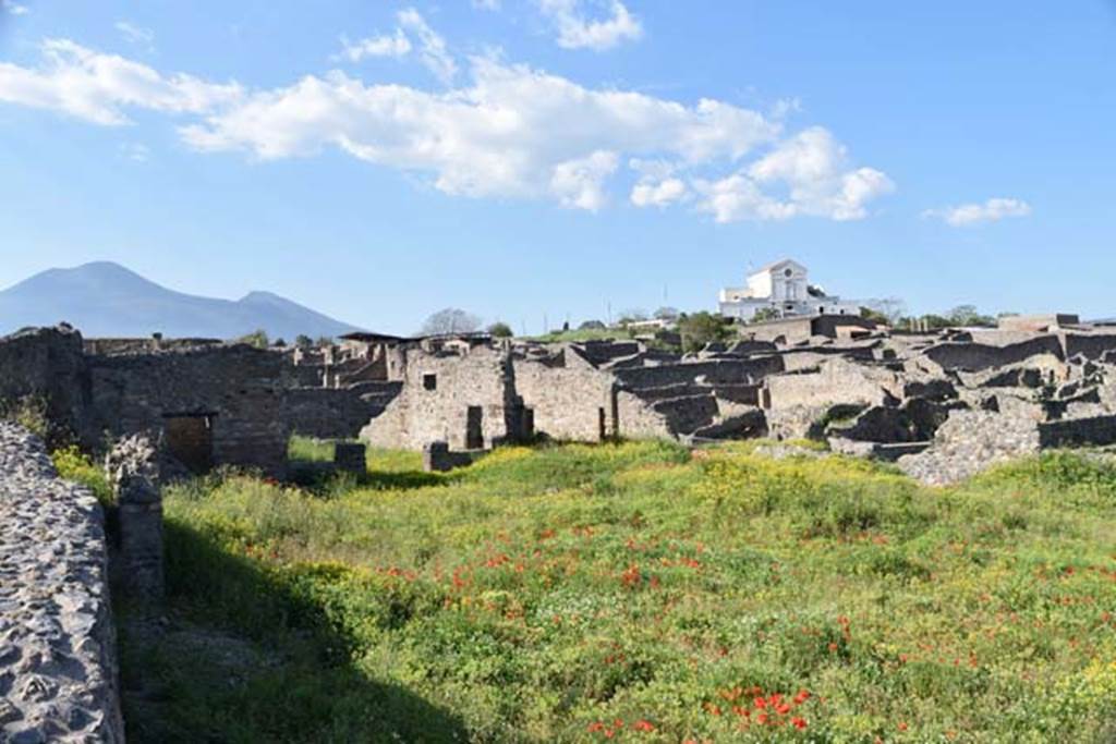 VIII.7.26 Pompeii. April 2018. Looking north-east from large theatre, overlooking the large rear garden.
The atrium can be seen on the left of centre. Photo courtesy of Ian Lycett-King. 
Use is subject to Creative Commons Attribution-NonCommercial License v.4 International.
