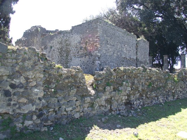 VIII.7.29 Pompeii. September 2005. Rear entrance to Samnite Palaestra from the Triangular Forum.