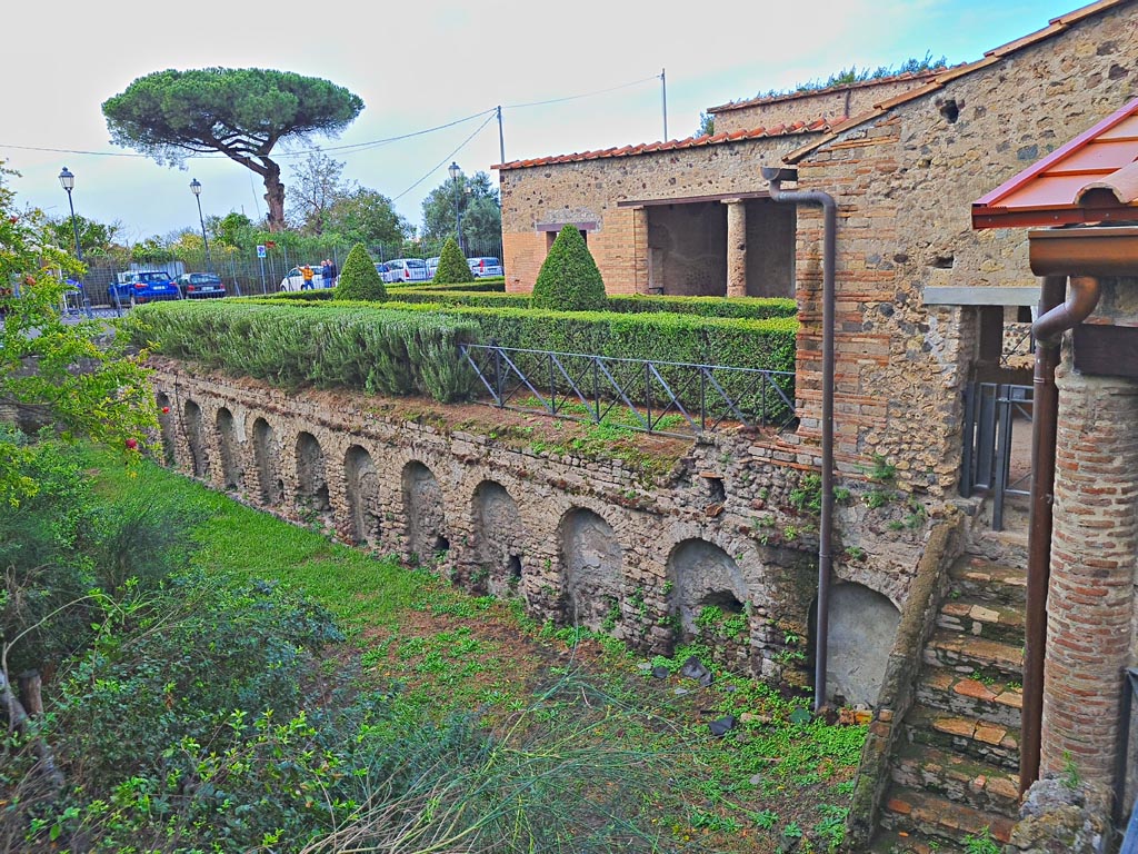 Villa of Mysteries, Pompeii. November 2023. South side of Villa at west end. Photo courtesy of Giuseppe Ciaramella.