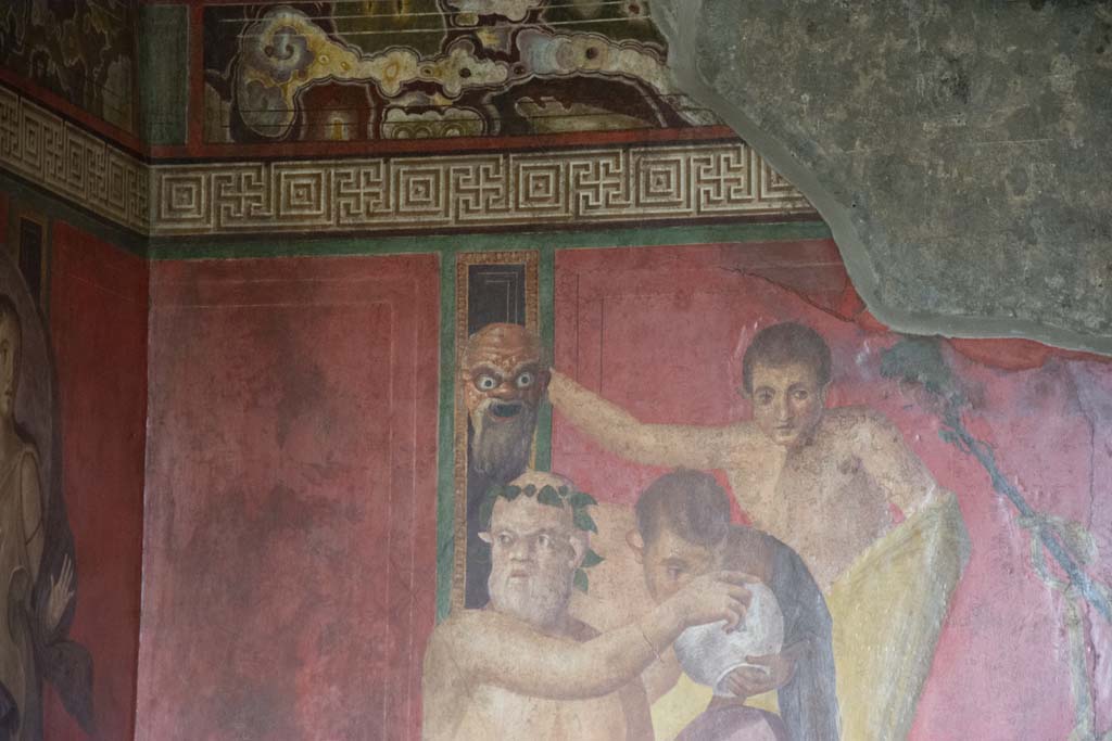 Villa of Mysteries, Pompeii. March 2019. Room 5, detail from upper east wall in north-east corner. 
Foto Annette Haug, ERC Grant 681269 DÉCOR.
