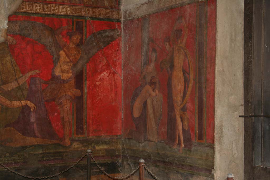 Villa of Mysteries, Pompeii. April 2014. Room 5, detail from south-east corner. Photo courtesy of Klaus Heese.
