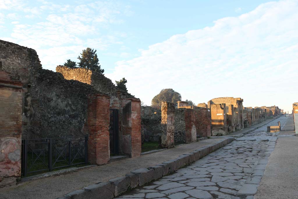 Fountain outside VII.14.13 and VII.14.14 on Via dellAbbondanza, south side, Pompeii. December 2018. Looking west along VIII.4.  Photo courtesy of Aude Durand.