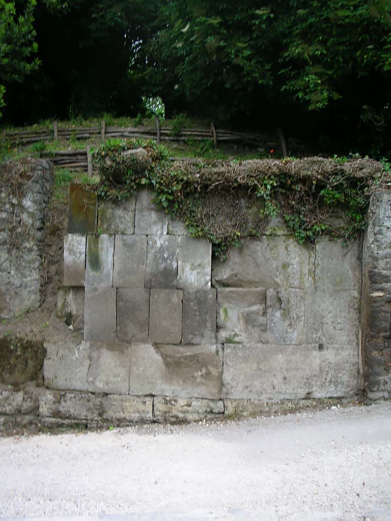 Porta di Sarno or Sarnus Gate. May 2010. South wall of gate. Photo courtesy of Ivo van der Graaff.