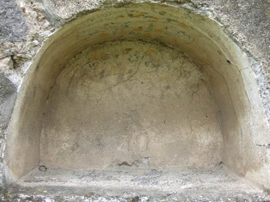 I.9.3 Pompeii. March 2009. Room 6.  Garden area.  Niche in west wall.