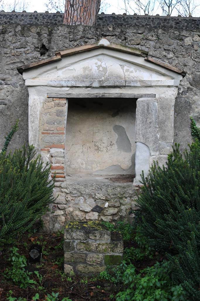 II.8.6 Pompeii. December 2018. Looking towards Lararium against east wall. Photo courtesy of Aude Durand.