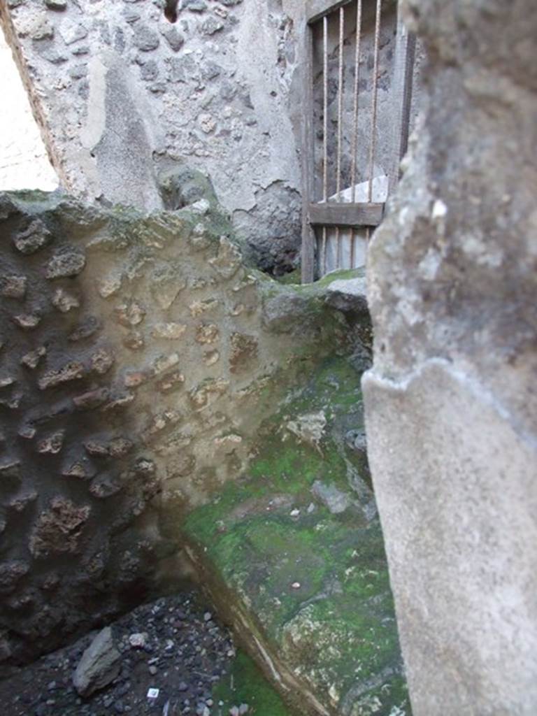 I.4.25 Pompeii. December 2007. Staircase room, on east side of fauces/entrance corridor 46.