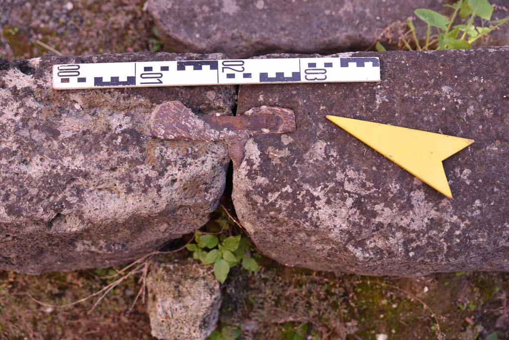 I.4.25 Pompeii. October 2019. Room 51, detail from north interior end of front wall.    
Foto Tobias Busen, ERC Grant 681269 DCOR

