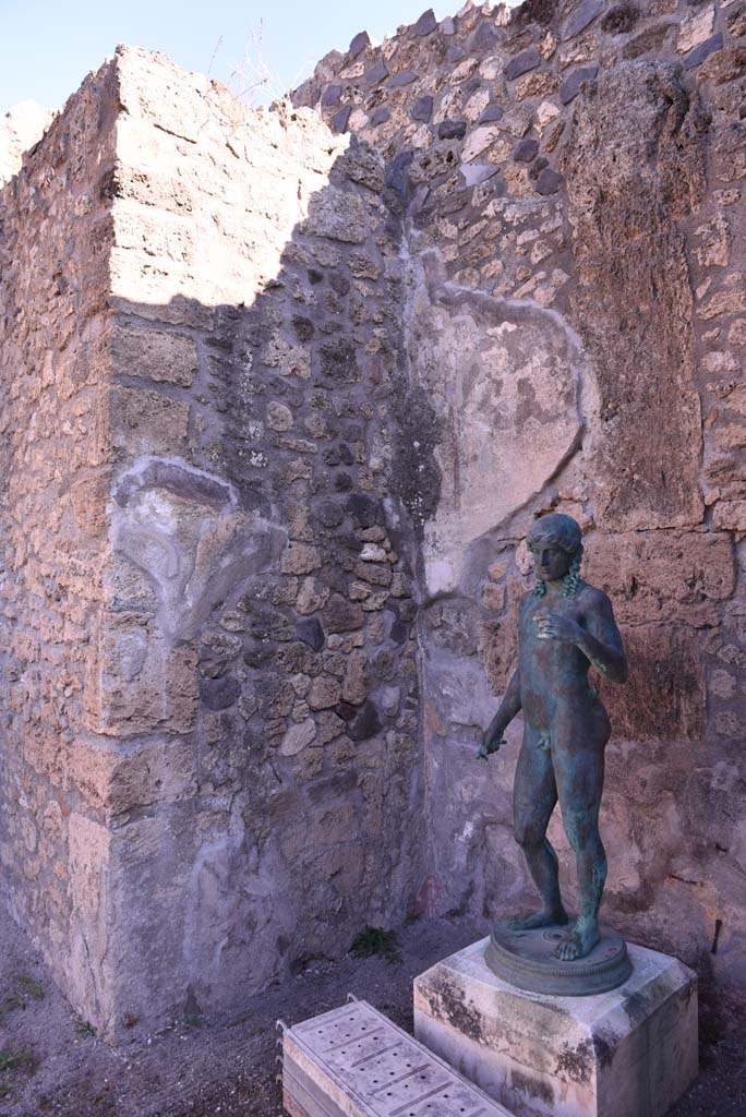 I.4.25 Pompeii. October 2019. Room 33, looking towards north wall of small area.
Foto Tobias Busen, ERC Grant 681269 DÉCOR.
