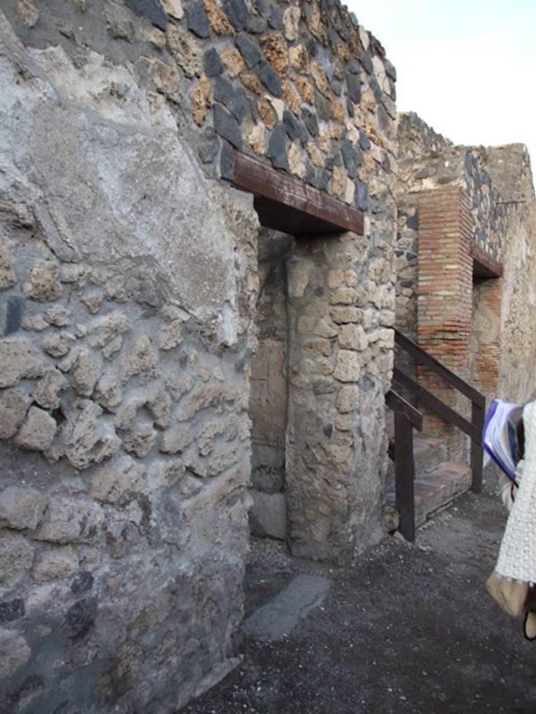 I.4.25 Pompeii. December 2007. Room 44 on north side of middle peristyle 17.