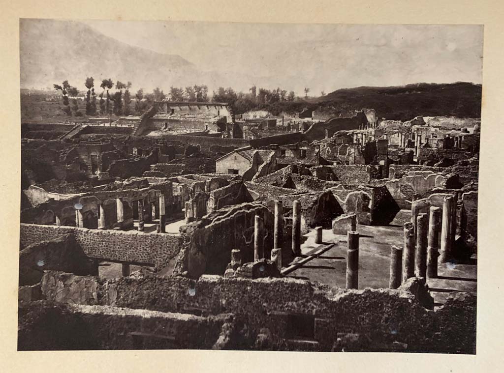 I.4.25 Pompeii. Image by G. Sommer, c.1867.
Looking west across middle peristyle 17, on left, and upper peristyle 56, on right. Photo courtesy of Rick Bauer.