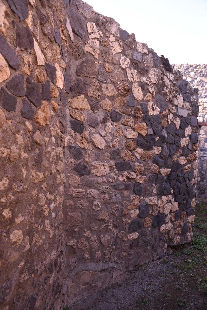 I.4.25/I.4.5 Pompeii. October 2019. 
Looking north along west wall in Corridor 13A or unnumbered corridor, towards rear of alcove from Caldarium.
Foto Tobias Busen, ERC Grant 681269 DCOR.
