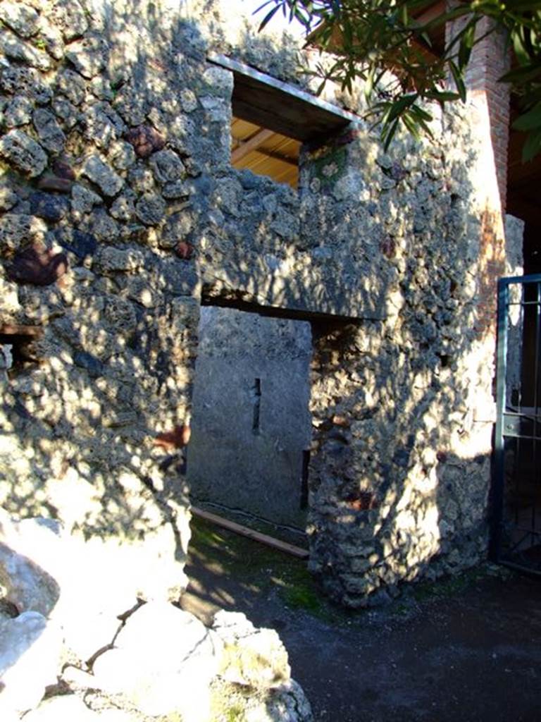 I.6.4 Pompeii.  March 2009. Doorway to Room 10.