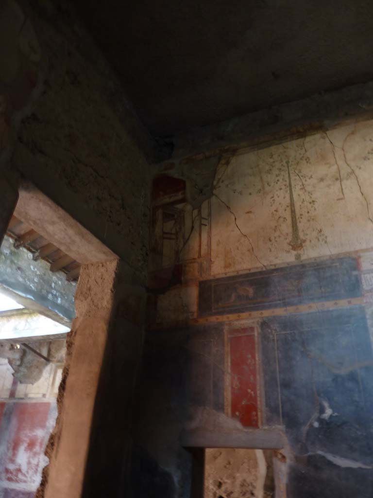 I.6.15 Pompeii. October 2014. Room 12, doorway from atrium and upper south-west corner.       
Foto Annette Haug, ERC Grant 681269 DÉCOR
