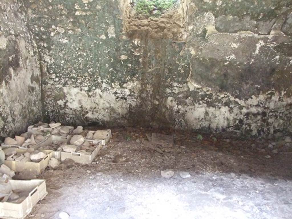 I.10.4 Pompeii. March 2009. First lower storeroom A. North wall.