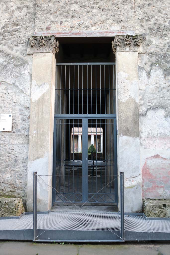 I.10.4 Pompeii. December 2018. Entrance doorway, looking south. Photo courtesy of Aude Durand.