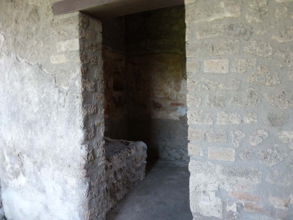 I.13.2 Pompeii. May 2010. Doorway to kitchen, looking east.