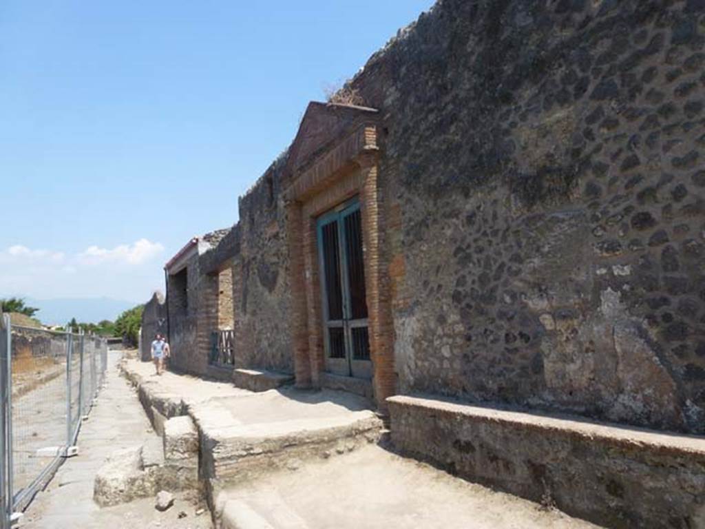 II.4.6 Pompeii. June 2012. Looking east towards entrance doorway. Photo courtesy of Michael Binns.