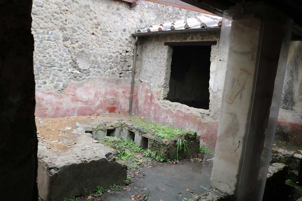 II.9.1 Pompeii. December 2018.Summer triclinium, looking south-west. Photo courtesy of Aude Durand.