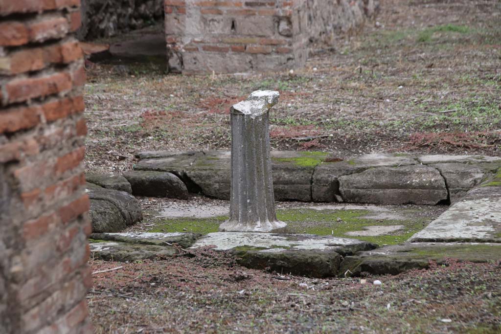 V.1.23 Pompeii. October 2020. Room 1, looking east towards impluvium in atrium. Photo courtesy of Klaus Heese.