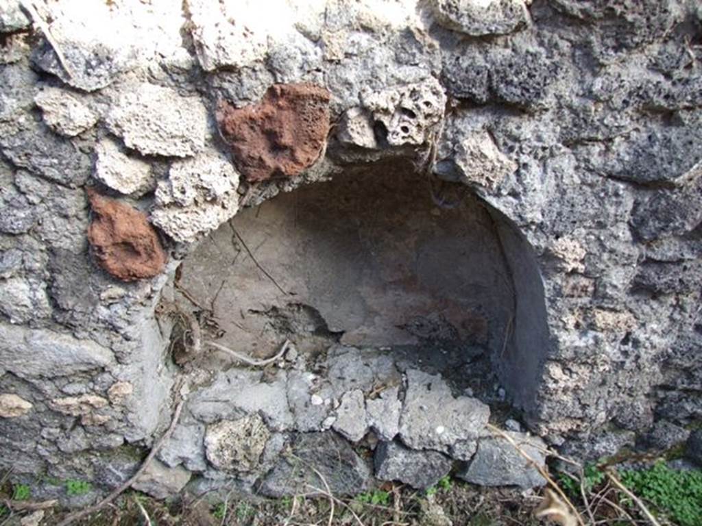 V.2 Pompeii. Casa di Orione. December 2007. Room 11e, niche on east wall of large kitchen or storeroom. 