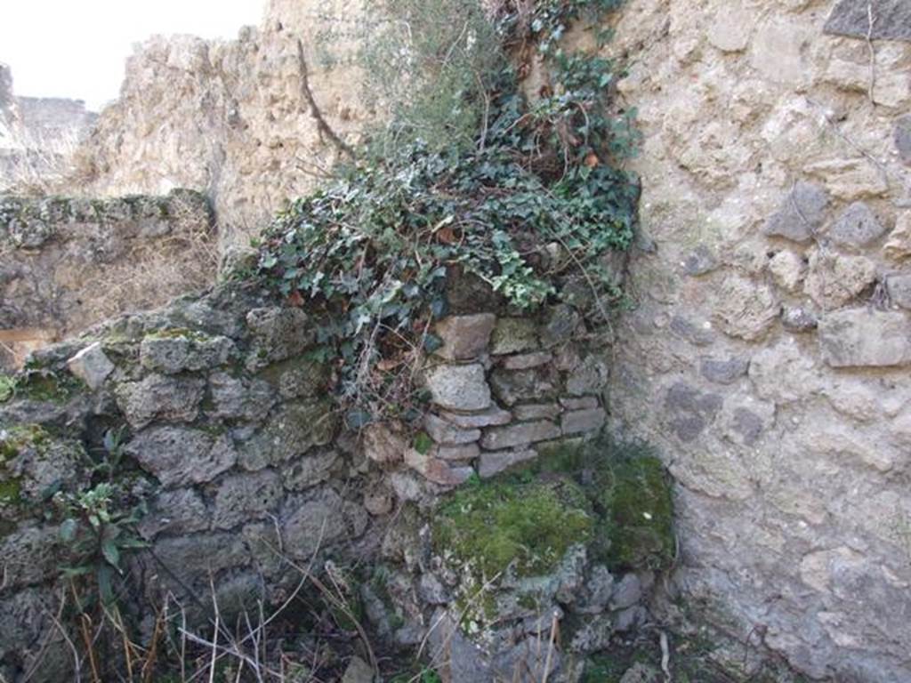 V.2 Pompeii. Casa di Orione. December 2007. Room 11e, south wall in south-west corner.