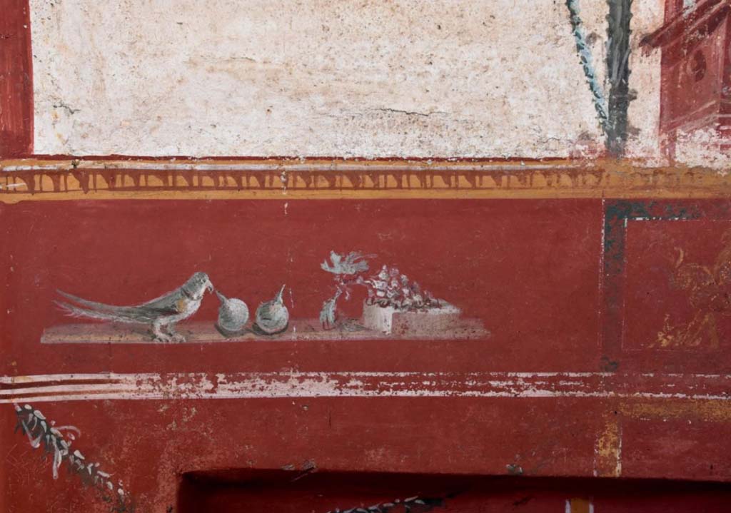 V.6.12 Pompeii. February 2019. Amb. 9. Bird with fruit above bed niche in the cubiculum. 

Uccello con frutta sopra la nicchia del letto nel cubiculum.

Photograph © Parco Archeologico di Pompei.
