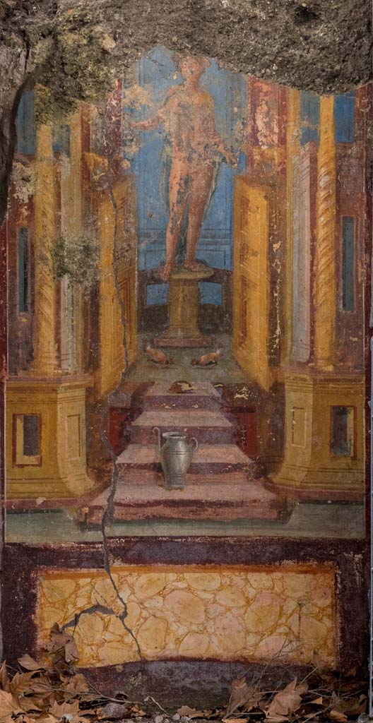 V.6.12, Pompeii. January 2020. Amb. 25.
Looking east to large painted figure of Hermes (Mercury). Photo courtesy of Johannes Eber.
