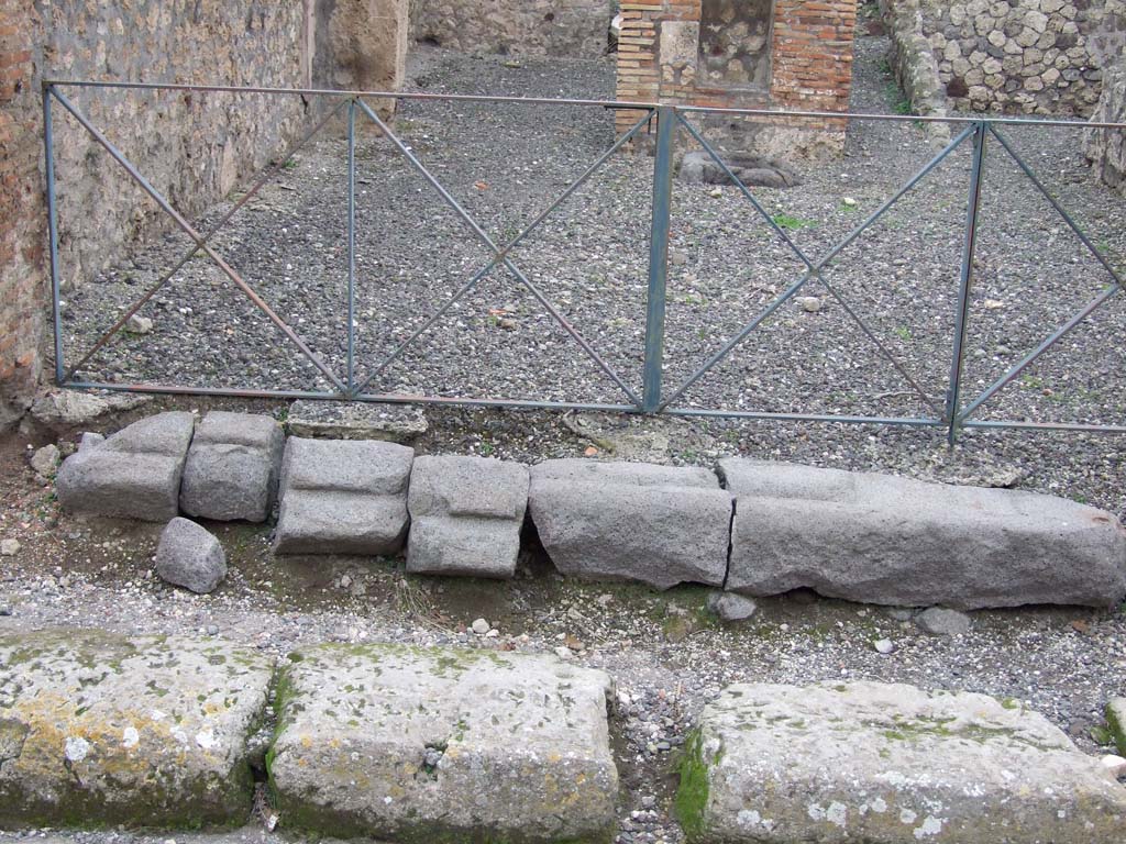 VI.3.10 Pompeii. December 2007. Sill or threshold.