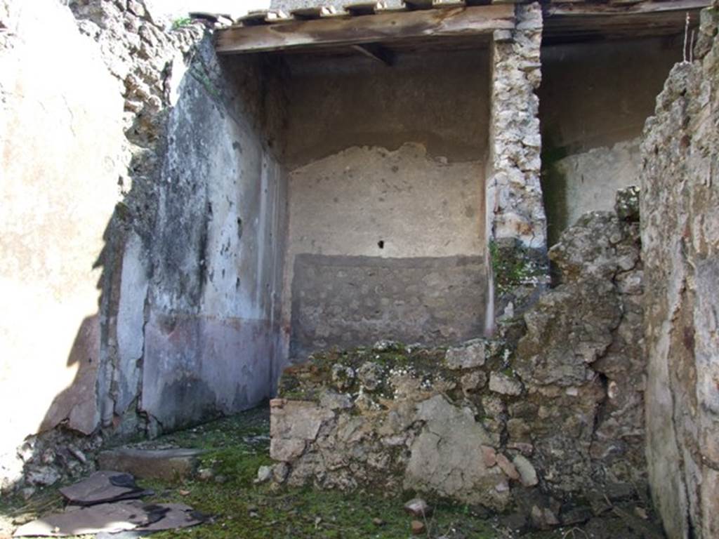 VI.8.20 Pompeii. March 2009. Doorway to room 10, at rear of room 9.