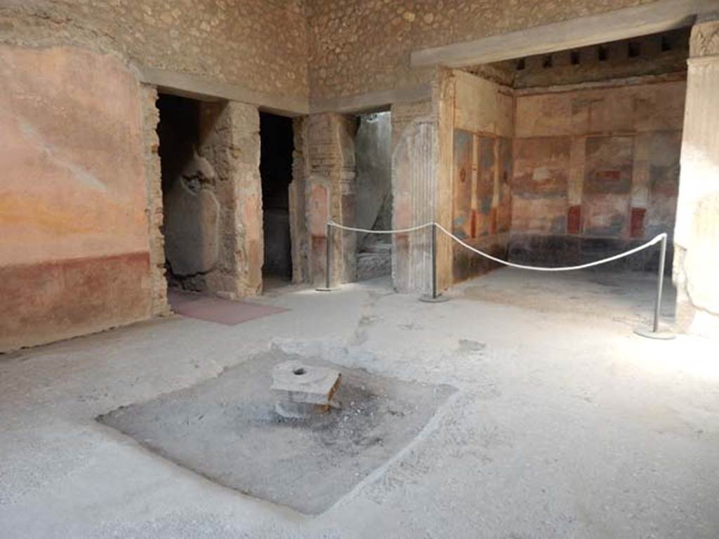 VI.8.24 Pompeii. May 2017. Looking towards south-west corner of atrium. Photo courtesy of Buzz Ferebee.

