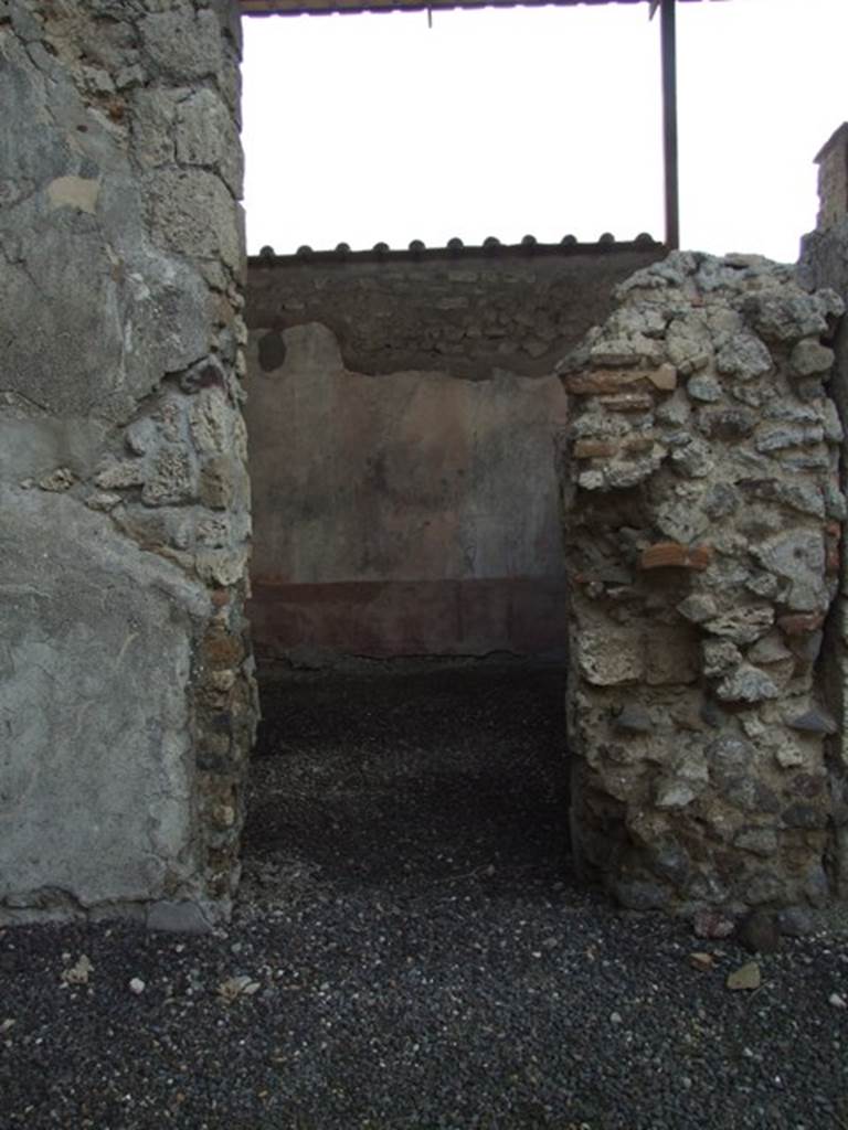 VI.9.7 Pompeii. March 2009. Room 8, oecus on south side of atrium.