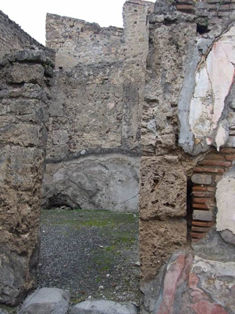 VI.10.11 Pompeii. March 2009. Doorway to room 9, oecus.