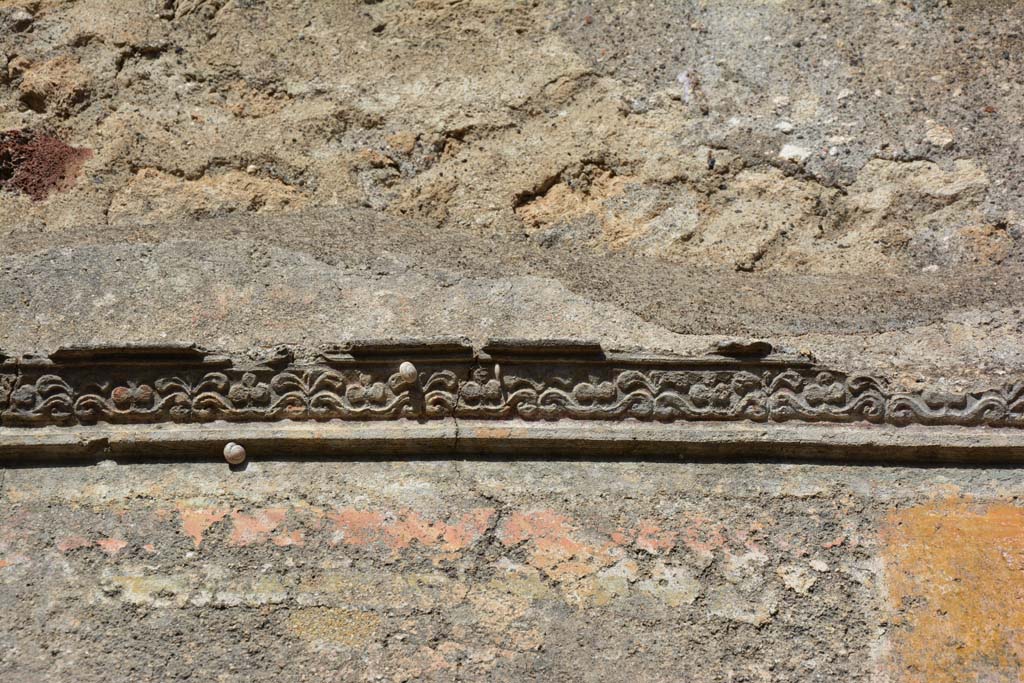 VI.11.9 Pompeii. October 2017. Room 6, upper north wall with detail of decorative stucco.
Foto Annette Haug, ERC Grant 681269 DCOR


