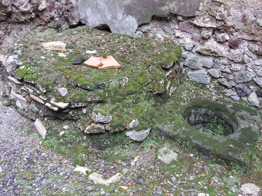 VI.11.9 Pompeii. December 2006. Room 13, south-west corner of kitchen and cistern shaft.
