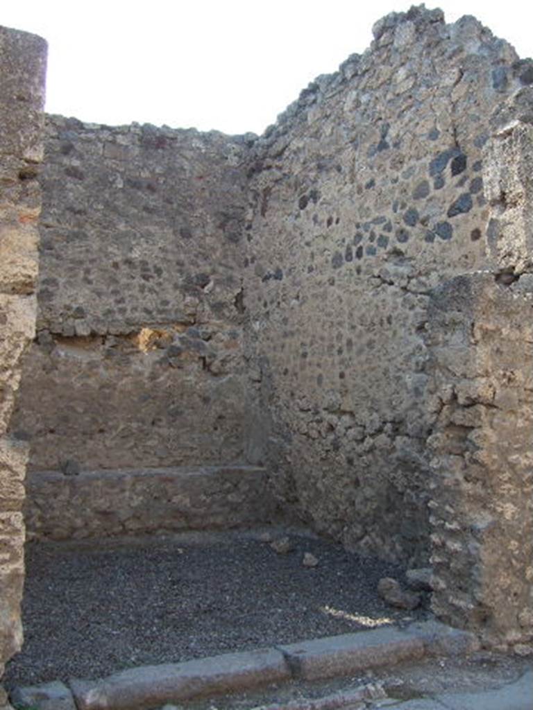 VI.13.14 Pompeii. September 2005. Entrance doorway.