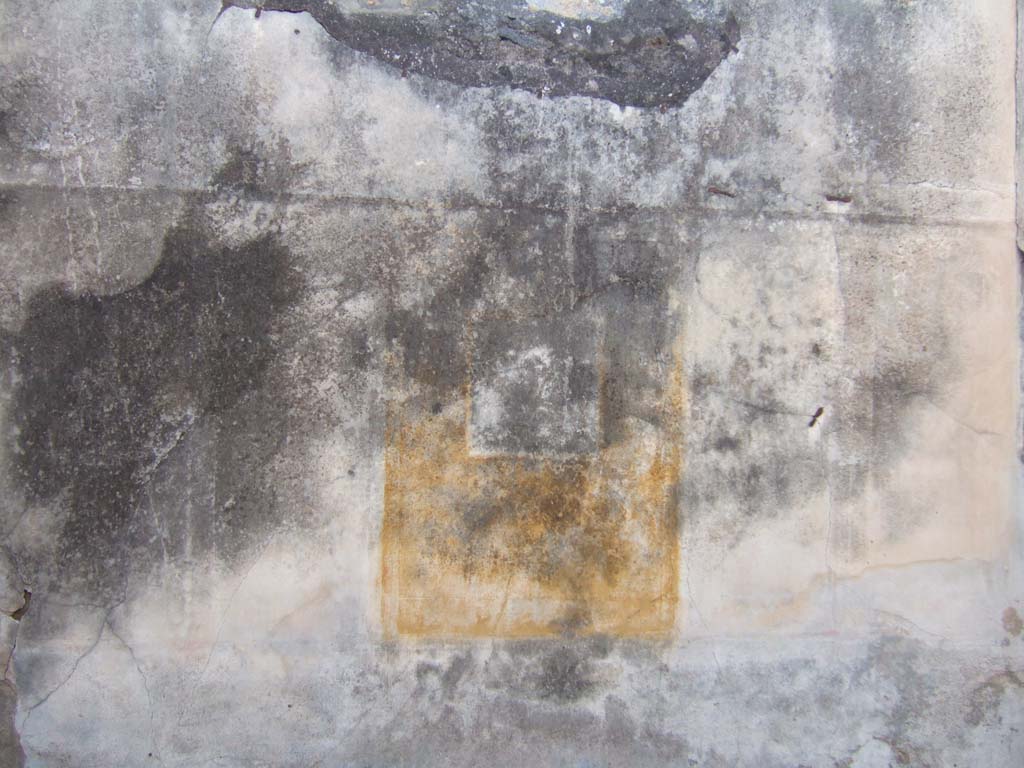 VI.13.19 Pompeii. September 2005. West wall of triclinium, painted wall decoration.